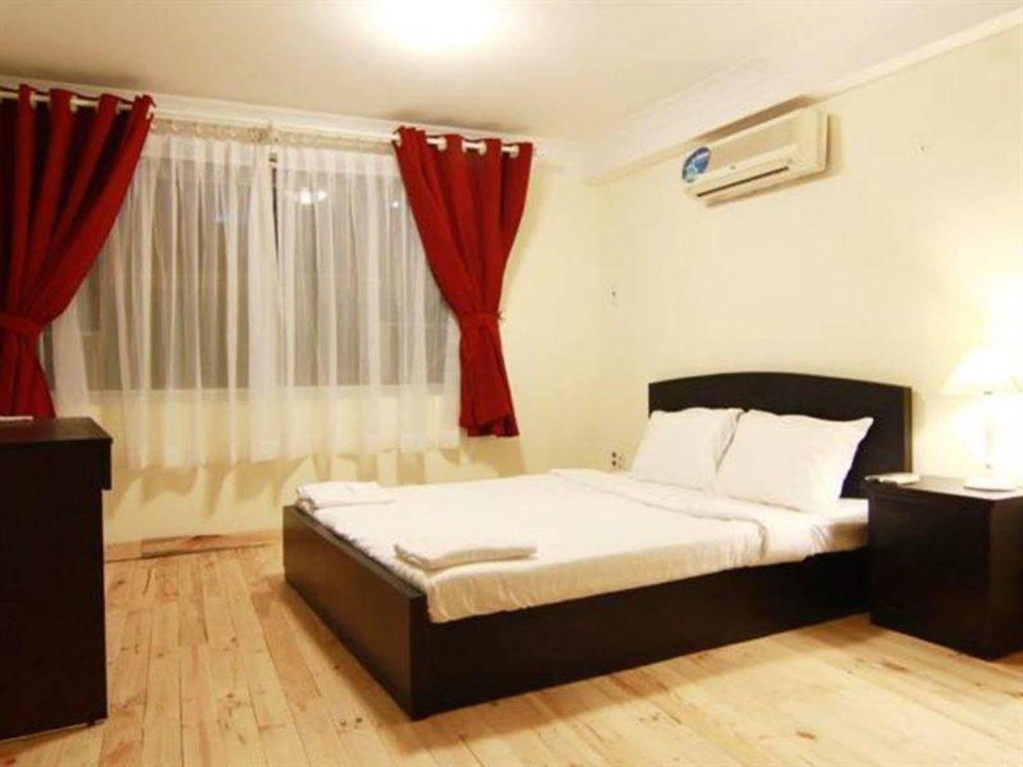 Koniko Backpackers Hostel Ho Şi Min Exterior foto